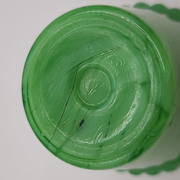 Vintage Jadite Mini Flower Pot 2.25" - Picture 7 of 9